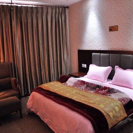Jiuzhaigou Man Jiang Hong Hotel جيوتشايقو المظهر الخارجي الصورة